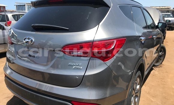 Acheter Occasion Voiture Hyundai Santa Fe Marron à Ouagadougou, Burkina-Faso Acheter Occasion Voiture Hyundai Santa Fe Marron à Ouagadougou, Burkina-Faso