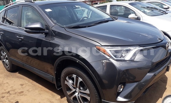 Acheter Occasion Voiture Toyota RAV4 Gris à Ouagadougou, Burkina-Faso Acheter Occasion Voiture Toyota RAV4 Gris à Ouagadougou, Burkina-Faso