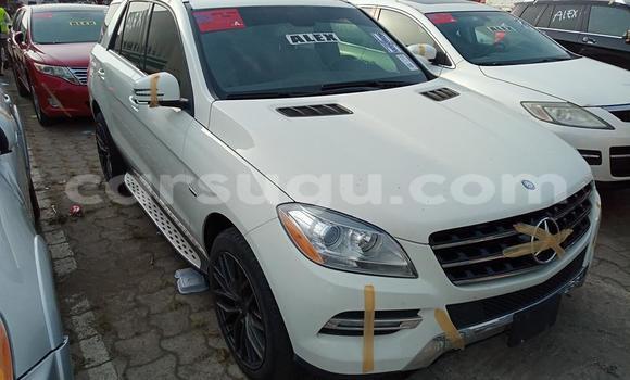 Buy Used Mercedes-Benz ML–Class White Car in Ouagadougou in Burkina Faso Buy Used Mercedes-Benz ML–Class White Car in Ouagadougou in Burkina Faso