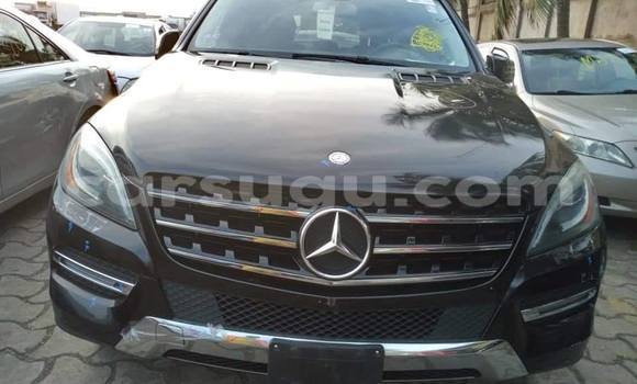 Buy Used Mercedes-Benz ML–Class White Car in Ouagadougou in Burkina Faso Buy Used Mercedes-Benz ML–Class White Car in Ouagadougou in Burkina Faso
