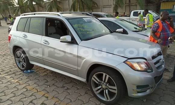 Acheter Occasion Voiture Mercedes-Benz GLK–Class Gris à Ouagadougou, Burkina-Faso Acheter Occasion Voiture Mercedes-Benz GLK–Class Gris à Ouagadougou, Burkina-Faso