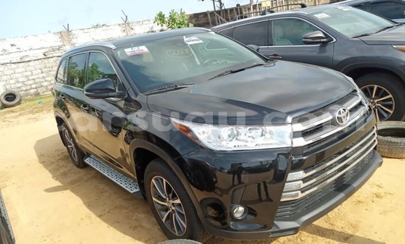 Acheter Occasion Voiture Toyota Highlander Autre à Ouagadougou, Burkina-Faso Acheter Occasion Voiture Toyota Highlander Autre à Ouagadougou, Burkina-Faso