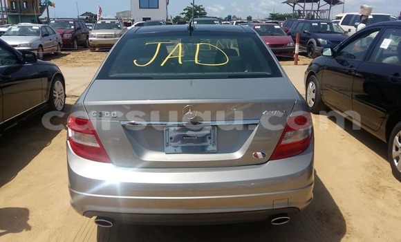 Sayi Na hannu Mercedes-Benz C–Class Sauran Mota in Ouagadougou a Burkina Faso Sayi Na hannu Mercedes-Benz C–Class Sauran Mota in Ouagadougou a Burkina Faso