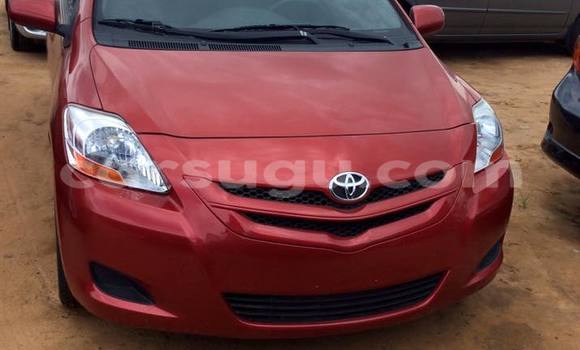 Acheter Occasion Voiture Toyota Yaris Rouge à Ouagadougou, Burkina-Faso Acheter Occasion Voiture Toyota Yaris Rouge à Ouagadougou, Burkina-Faso