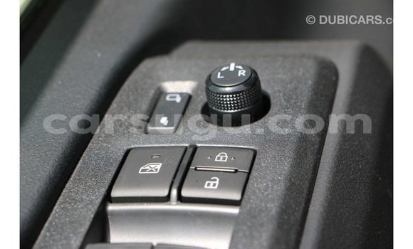 Sayi Imported Toyota Hiace White Mota in Import - Dubai a Burkina Faso Sayi Imported Toyota Hiace White Mota in Import - Dubai a Burkina Faso