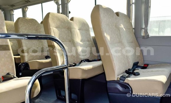 Sayi Imported Toyota Coaster White Mota in Import - Dubai a Burkina Faso Sayi Imported Toyota Coaster White Mota in Import - Dubai a Burkina Faso