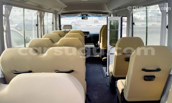 Sayi Imported Toyota Coaster White Mota in Import - Dubai a Burkina Faso Sayi Imported Toyota Coaster White Mota in Import - Dubai a Burkina Faso