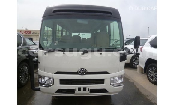 Sayi Imported Toyota Coaster White Mota in Import - Dubai a Burkina Faso Sayi Imported Toyota Coaster White Mota in Import - Dubai a Burkina Faso