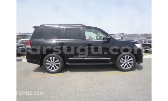 Sayi Imported Toyota Land Cruiser Black Mota in Import - Dubai a Burkina Faso Sayi Imported Toyota Land Cruiser Black Mota in Import - Dubai a Burkina Faso