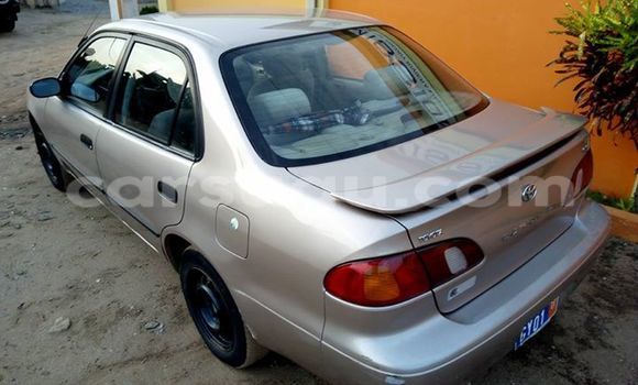 Acheter Occasion Voiture Toyota Corolla Noir à Ouagadougou, Burkina-Faso Acheter Occasion Voiture Toyota Corolla Noir à Ouagadougou, Burkina-Faso