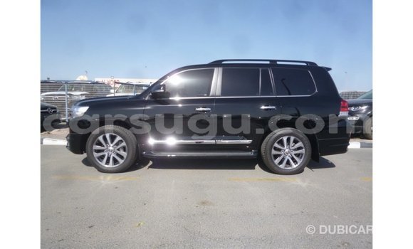 Sayi Imported Toyota Land Cruiser Black Mota in Import - Dubai a Burkina Faso Sayi Imported Toyota Land Cruiser Black Mota in Import - Dubai a Burkina Faso