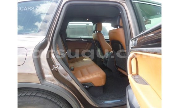 Sayi Imported Volkswagen Touareg Brown Mota in Import - Dubai a Burkina Faso Sayi Imported Volkswagen Touareg Brown Mota in Import - Dubai a Burkina Faso