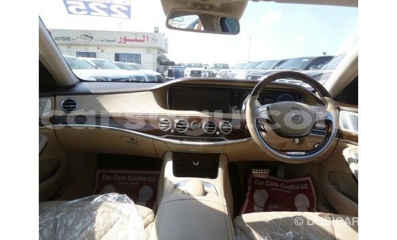 Sayi Imported Mercedes-Benz 190 Blue Mota in Import - Dubai a Burkina Faso Sayi Imported Mercedes-Benz 190 Blue Mota in Import - Dubai a Burkina Faso