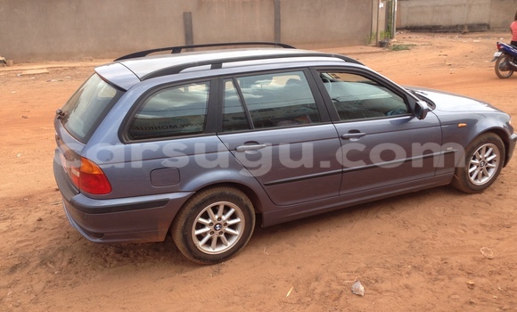 Acheter Occasion Voiture BMW 3–Series Gris à Ouagadougou, Burkina-Faso