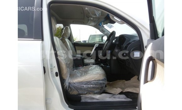 Sayi Imported Toyota Prado White Mota in Import - Dubai a Burkina Faso Sayi Imported Toyota Prado White Mota in Import - Dubai a Burkina Faso