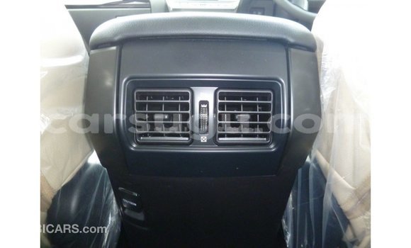Sayi Imported Toyota Prado White Mota in Import - Dubai a Burkina Faso Sayi Imported Toyota Prado White Mota in Import - Dubai a Burkina Faso