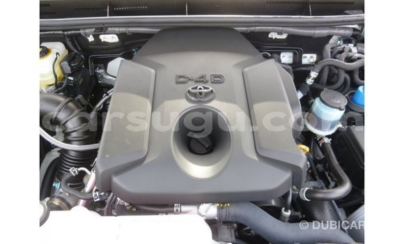 Sayi Imported Toyota Prado White Mota in Import - Dubai a Burkina Faso Sayi Imported Toyota Prado White Mota in Import - Dubai a Burkina Faso