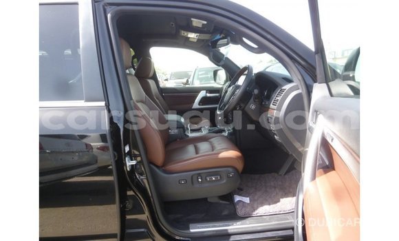 Sayi Imported Toyota Land Cruiser Black Mota in Import - Dubai a Burkina Faso Sayi Imported Toyota Land Cruiser Black Mota in Import - Dubai a Burkina Faso