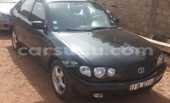 Acheter Neuf Voiture Toyota Corolla Bleu à Ouagadougou, Burkina-Faso Acheter Neuf Voiture Toyota Corolla Bleu à Ouagadougou, Burkina-Faso
