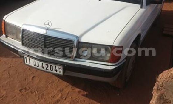 Acheter Neuf Voiture Mercedes-Benz 190 Blanc à Ouagadougou, Burkina-Faso Acheter Neuf Voiture Mercedes-Benz 190 Blanc à Ouagadougou, Burkina-Faso