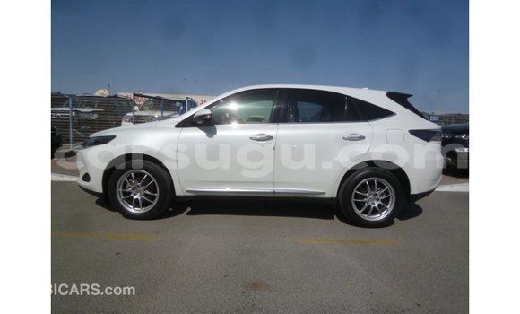 Sayi Imported Toyota Harrier White Mota in Import - Dubai a Burkina Faso Sayi Imported Toyota Harrier White Mota in Import - Dubai a Burkina Faso
