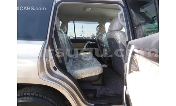 Buy Import Toyota Land Cruiser Other Car in Import - Dubai in Burkina Faso Buy Import Toyota Land Cruiser Other Car in Import - Dubai in Burkina Faso