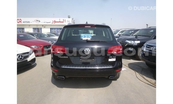 Acheter Import Voiture Volkswagen Touareg Noir à Import - Dubai, Burkina-Faso Acheter Import Voiture Volkswagen Touareg Noir à Import - Dubai, Burkina-Faso