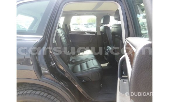 Acheter Import Voiture Volkswagen Touareg Noir à Import - Dubai, Burkina-Faso Acheter Import Voiture Volkswagen Touareg Noir à Import - Dubai, Burkina-Faso
