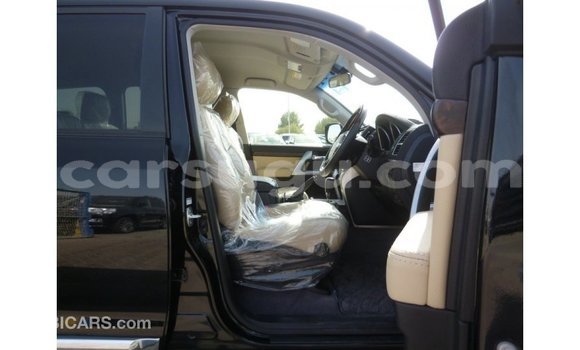 Sayi Imported Toyota Land Cruiser Black Mota in Import - Dubai a Burkina Faso Sayi Imported Toyota Land Cruiser Black Mota in Import - Dubai a Burkina Faso
