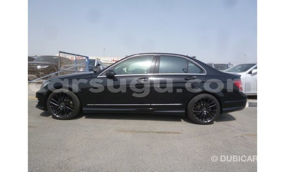 Sayi Imported Mercedes-Benz 190 Black Mota in Import - Dubai a Burkina Faso Sayi Imported Mercedes-Benz 190 Black Mota in Import - Dubai a Burkina Faso