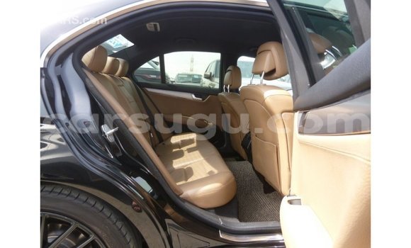 Sayi Imported Mercedes-Benz 190 Black Mota in Import - Dubai a Burkina Faso Sayi Imported Mercedes-Benz 190 Black Mota in Import - Dubai a Burkina Faso