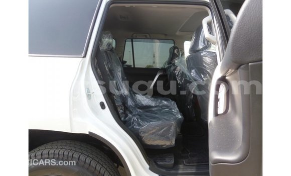 Sayi Imported Toyota Prado White Mota in Import - Dubai a Burkina Faso Sayi Imported Toyota Prado White Mota in Import - Dubai a Burkina Faso