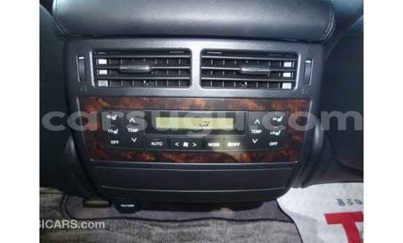 Acheter Import Voiture Toyota Land Cruiser Blanc à Import - Dubai, Burkina-Faso Acheter Import Voiture Toyota Land Cruiser Blanc à Import - Dubai, Burkina-Faso