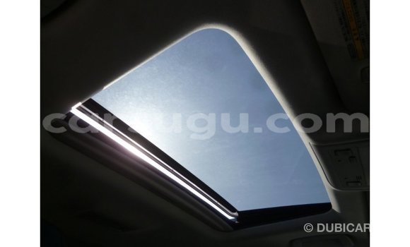 Acheter Import Voiture Toyota Land Cruiser Blanc à Import - Dubai, Burkina-Faso Acheter Import Voiture Toyota Land Cruiser Blanc à Import - Dubai, Burkina-Faso