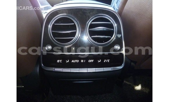 Sayi Imported Mercedes-Benz 190 White Mota in Import - Dubai a Burkina Faso Sayi Imported Mercedes-Benz 190 White Mota in Import - Dubai a Burkina Faso