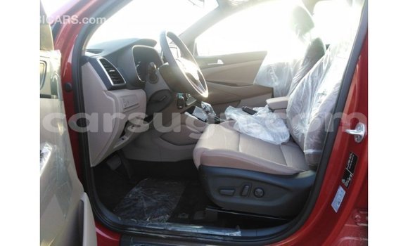 Sayi Imported Hyundai Tucson Red Mota in Import - Dubai a Burkina Faso Sayi Imported Hyundai Tucson Red Mota in Import - Dubai a Burkina Faso