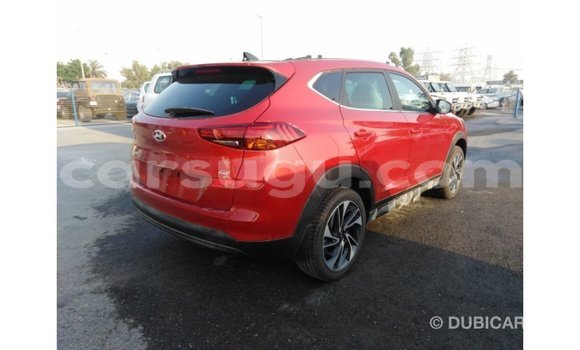 Sayi Imported Hyundai Tucson Red Mota in Import - Dubai a Burkina Faso Sayi Imported Hyundai Tucson Red Mota in Import - Dubai a Burkina Faso