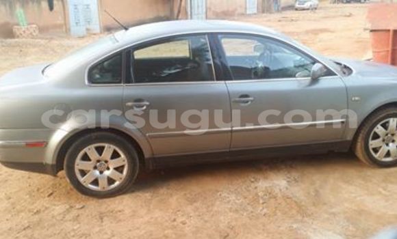 Acheter Occasion Voiture Volkswagen Passat Gris à Ouagadougou, Burkina-Faso