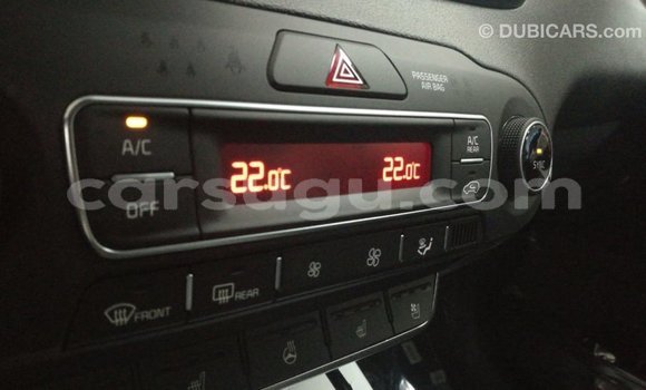 Acheter Import Voiture Kia Sorento Marron à Import - Dubai, Burkina-Faso Acheter Import Voiture Kia Sorento Marron à Import - Dubai, Burkina-Faso