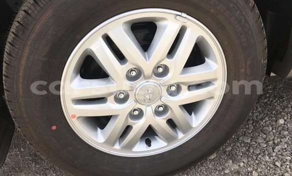 Sayi Imported Hyundai Accent White Mota in Import - Dubai a Burkina Faso Sayi Imported Hyundai Accent White Mota in Import - Dubai a Burkina Faso