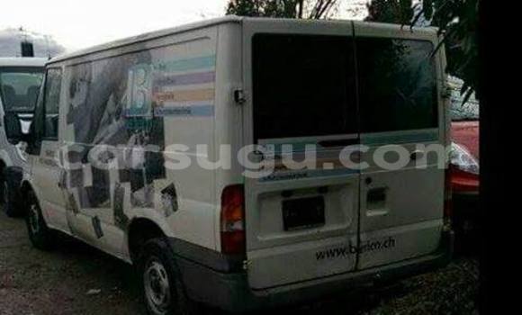 Sayi Na hannu Ford Club Wagon White Mota in Ouagadougou a Burkina Faso Sayi Na hannu Ford Club Wagon White Mota in Ouagadougou a Burkina Faso