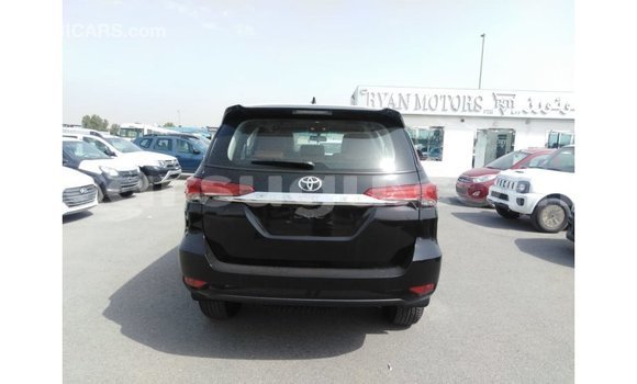 Sayi Imported Toyota Fortuner Black Mota in Import - Dubai a Burkina Faso Sayi Imported Toyota Fortuner Black Mota in Import - Dubai a Burkina Faso