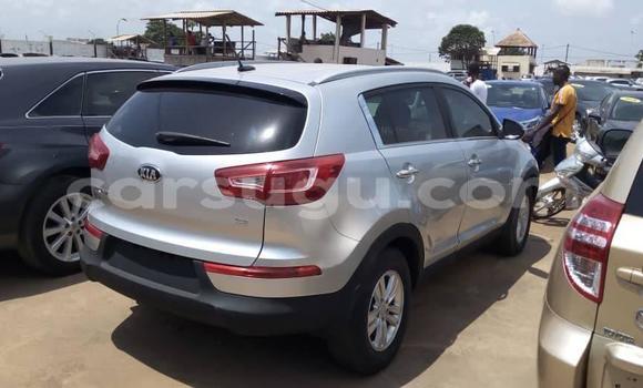 Acheter Occasion Voiture Kia Sportage Gris à Ouagadougou, Burkina-Faso Acheter Occasion Voiture Kia Sportage Gris à Ouagadougou, Burkina-Faso