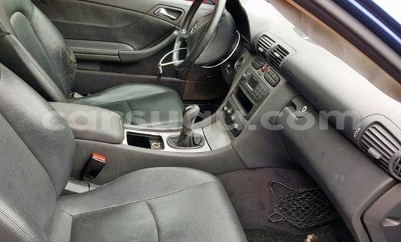 Sayi Na hannu Mercedes-Benz C–Class Blue Mota in Ouagadougou a Burkina Faso Sayi Na hannu Mercedes-Benz C–Class Blue Mota in Ouagadougou a Burkina Faso