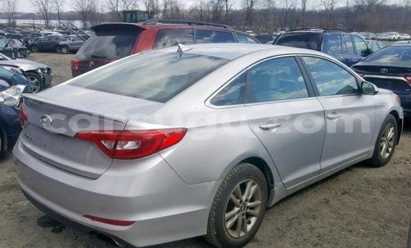 Sayi Na hannu Hyundai Sonata Azurfa Mota in Ouagadougou a Burkina Faso Sayi Na hannu Hyundai Sonata Azurfa Mota in Ouagadougou a Burkina Faso