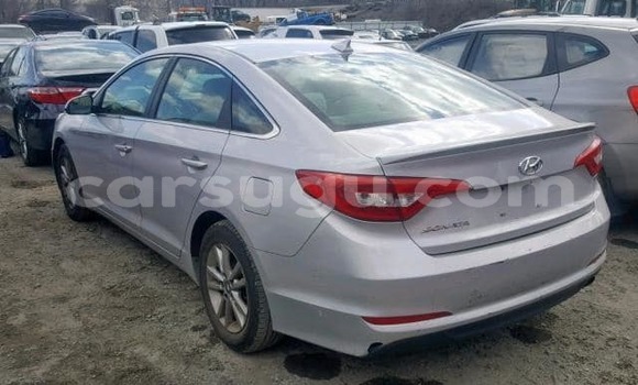 Sayi Na hannu Hyundai Sonata Azurfa Mota in Ouagadougou a Burkina Faso Sayi Na hannu Hyundai Sonata Azurfa Mota in Ouagadougou a Burkina Faso