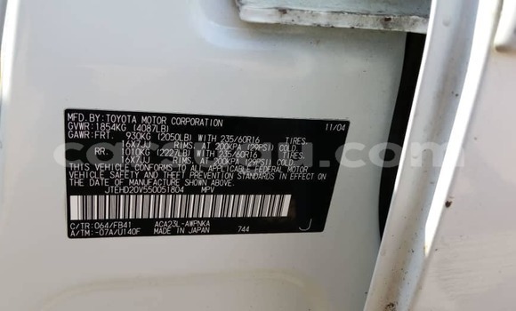 Sayi Na hannu Toyota RAV4 White Mota in Ouagadougou a Burkina Faso Sayi Na hannu Toyota RAV4 White Mota in Ouagadougou a Burkina Faso