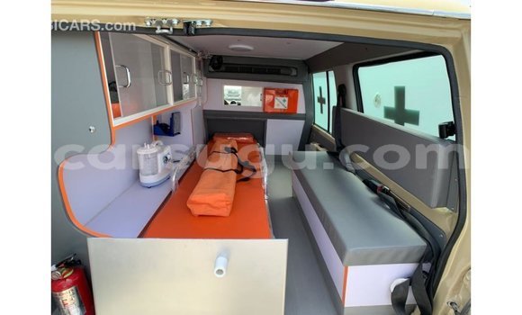 Buy Import Toyota Land Cruiser White Car in Import - Dubai in Burkina Faso Buy Import Toyota Land Cruiser White Car in Import - Dubai in Burkina Faso