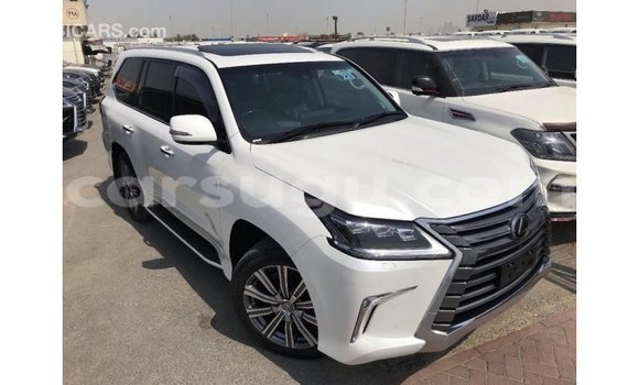Sayi Imported Lexus LX White Mota in Import - Dubai a Burkina Faso Sayi Imported Lexus LX White Mota in Import - Dubai a Burkina Faso