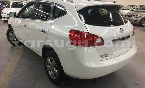 Sayi Sabo Nissan Pickup White Mota in Ouagadougou a Burkina Faso Sayi Sabo Nissan Pickup White Mota in Ouagadougou a Burkina Faso